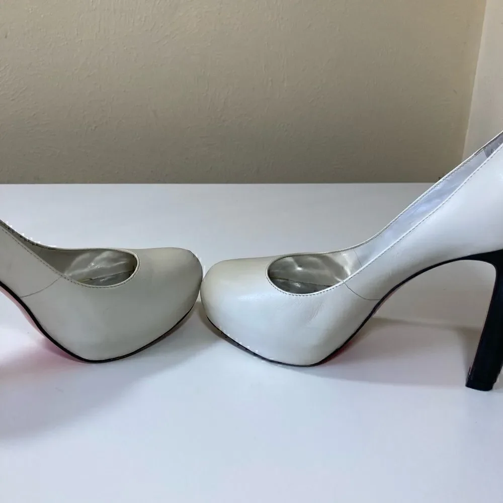 LUCHO off white platform almond toe pumps $350 womens size 6